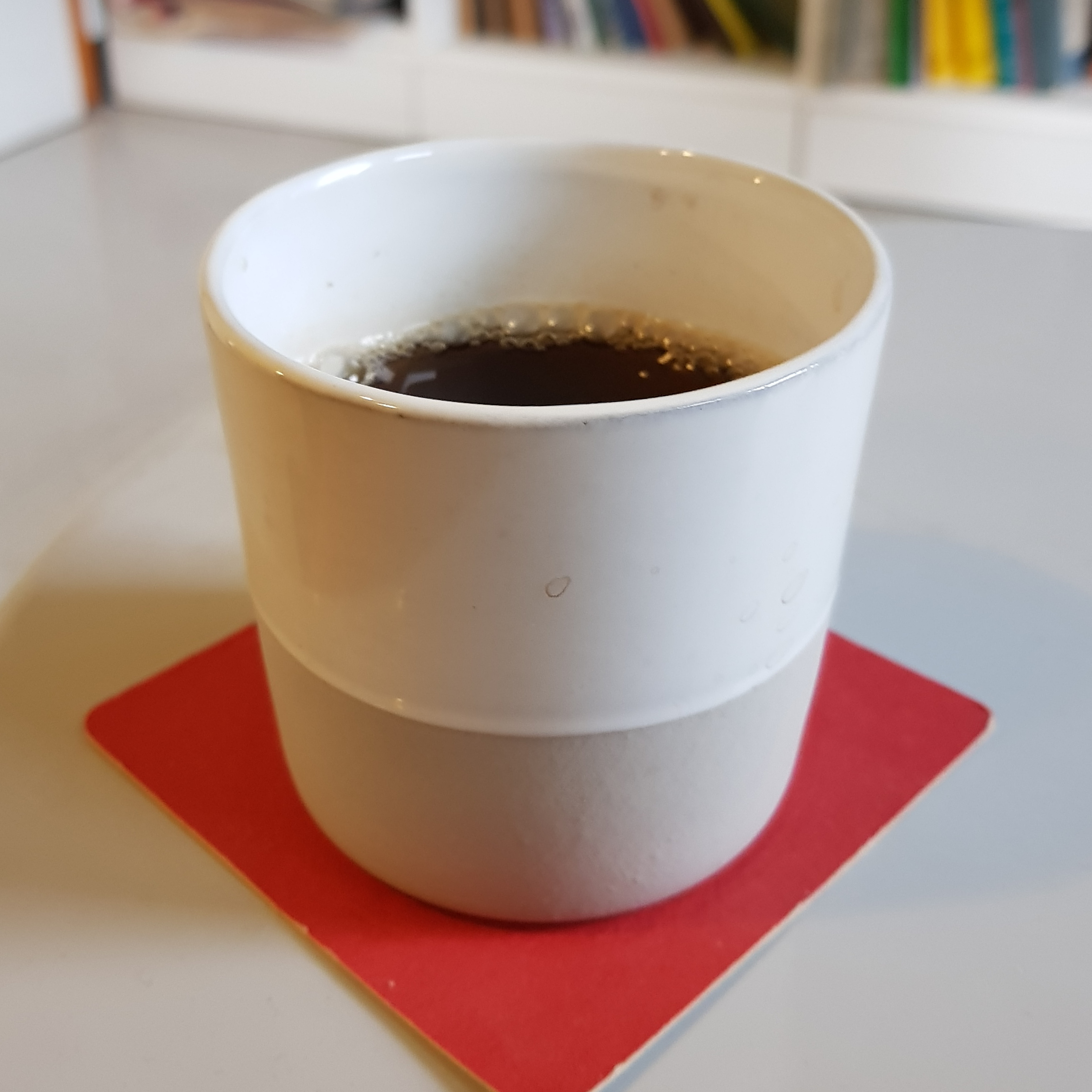 Minimalist tea mug